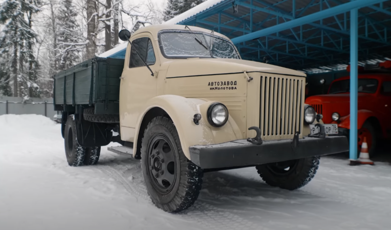 Подробнее о статье Ранний ГАЗ-51 – этот простой грузовик помог восстановить экономику СССР